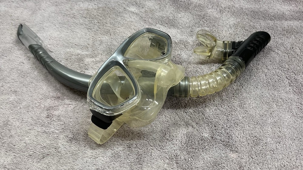 Scuba Diving Mask and Snorkel Kit