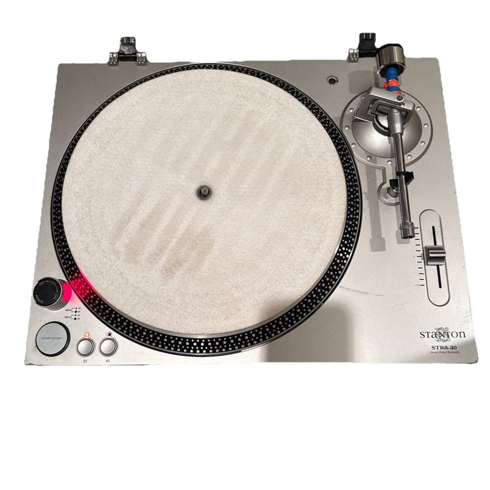 Stanton Str8-30 Direct Drive Turntable