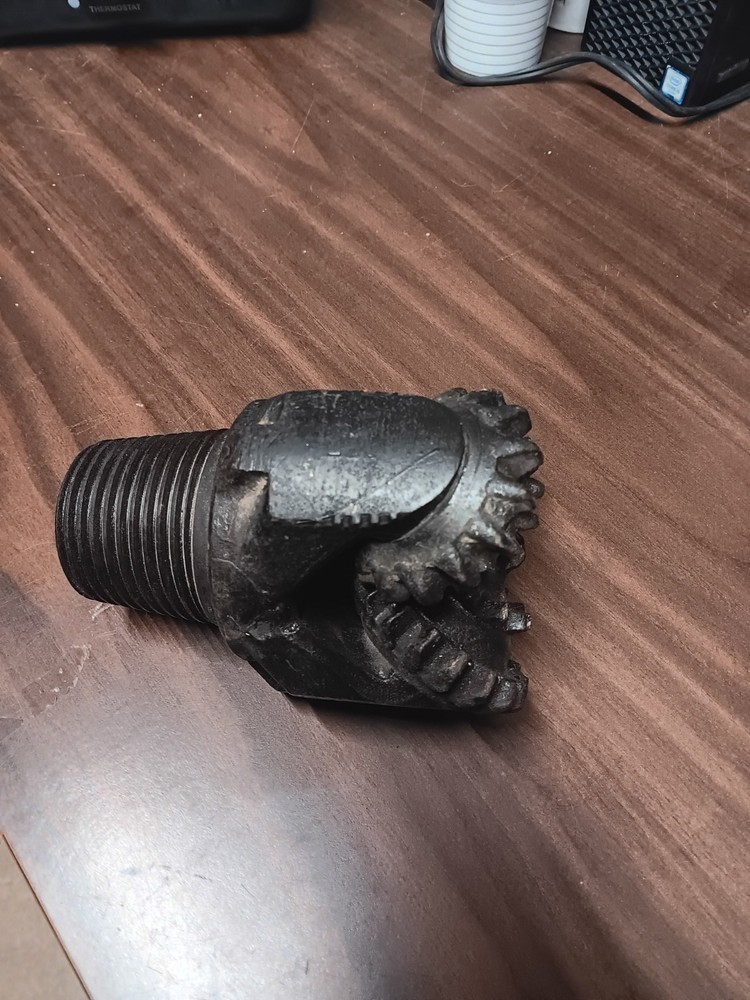 Valco 4 3/4 # 29157 rock drill bit. not seized it spins