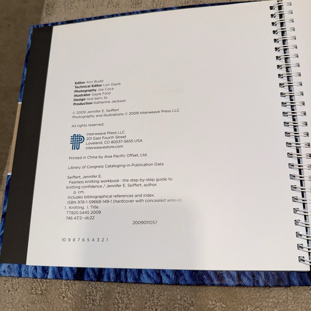 Interweave Press Fearless Knitting Workbook Step-by-Step Guide Hobbies & Crafts