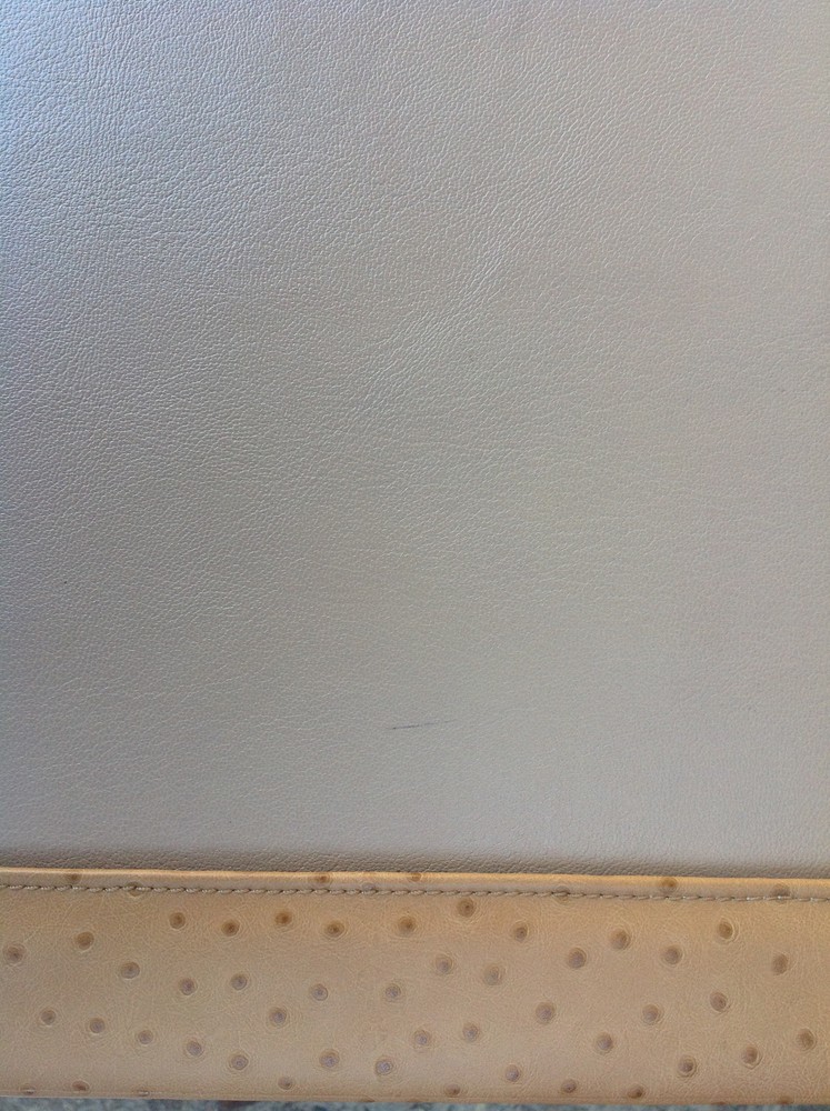 OSTRICH DESK PAD