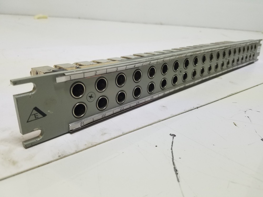 Trompeter JSI-40S 40 Position Professional Video Patch Panel