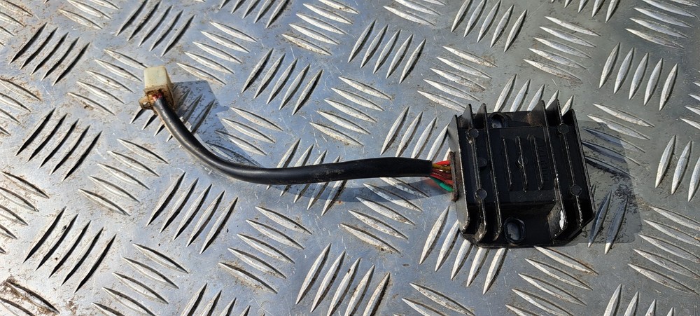LEXMOTO DIABLO 125 2015. VOLTAGE REGULATOR RECTIFIER