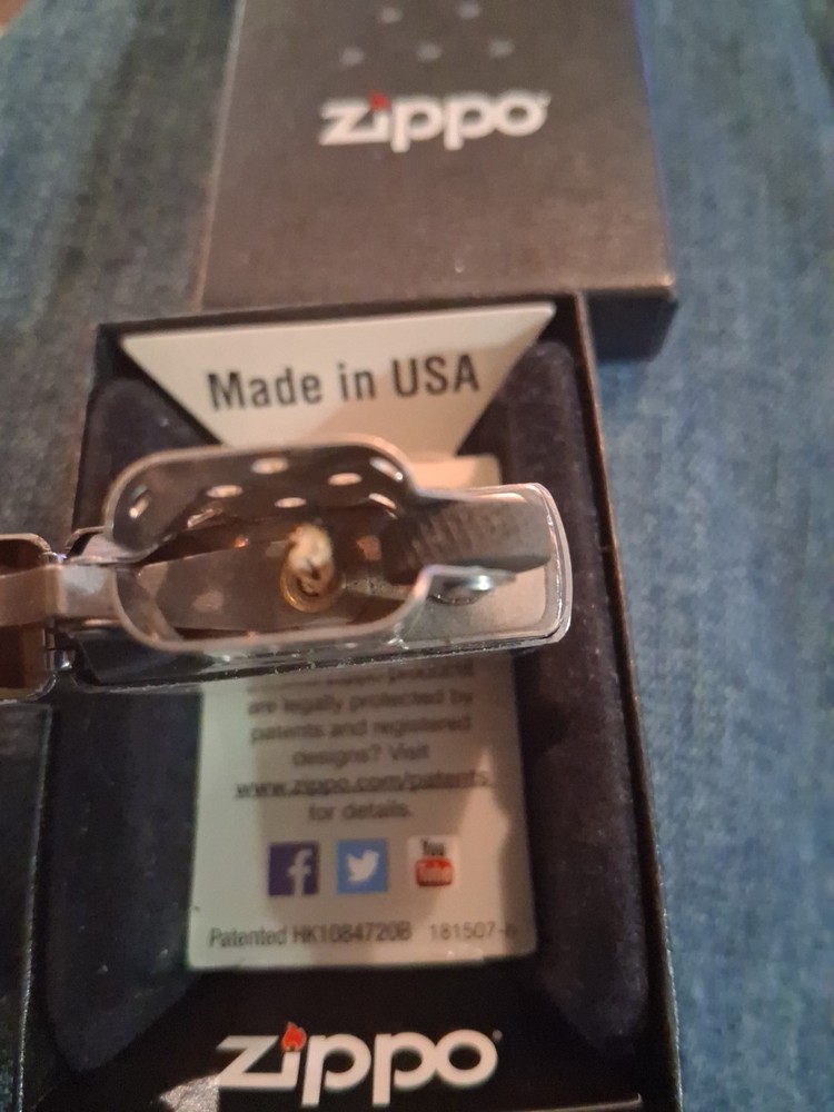 Zippo Owl lighter New In Box