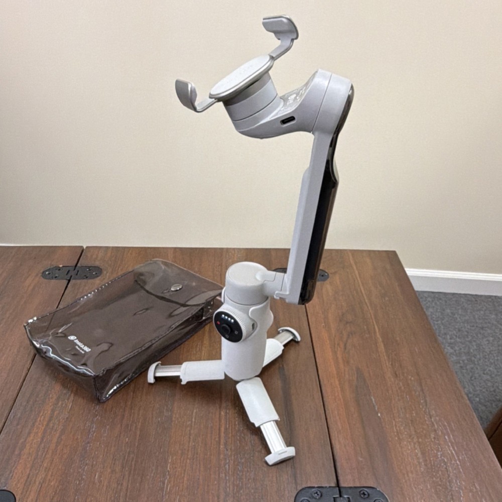 Insta360 Flow Motorized Foldable Smartphone Gimbal Stabilizer