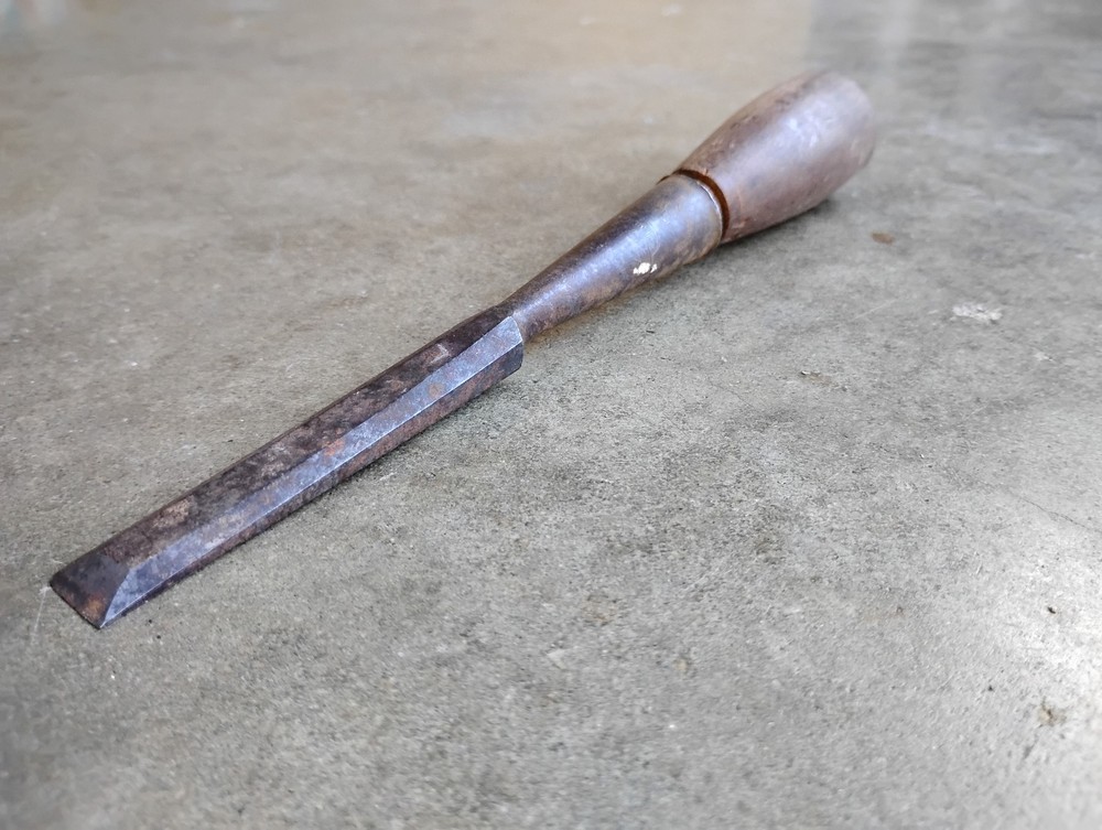 VTG. GREENLEE 1/2” BEVELED EDGE SOCKET CHISEL