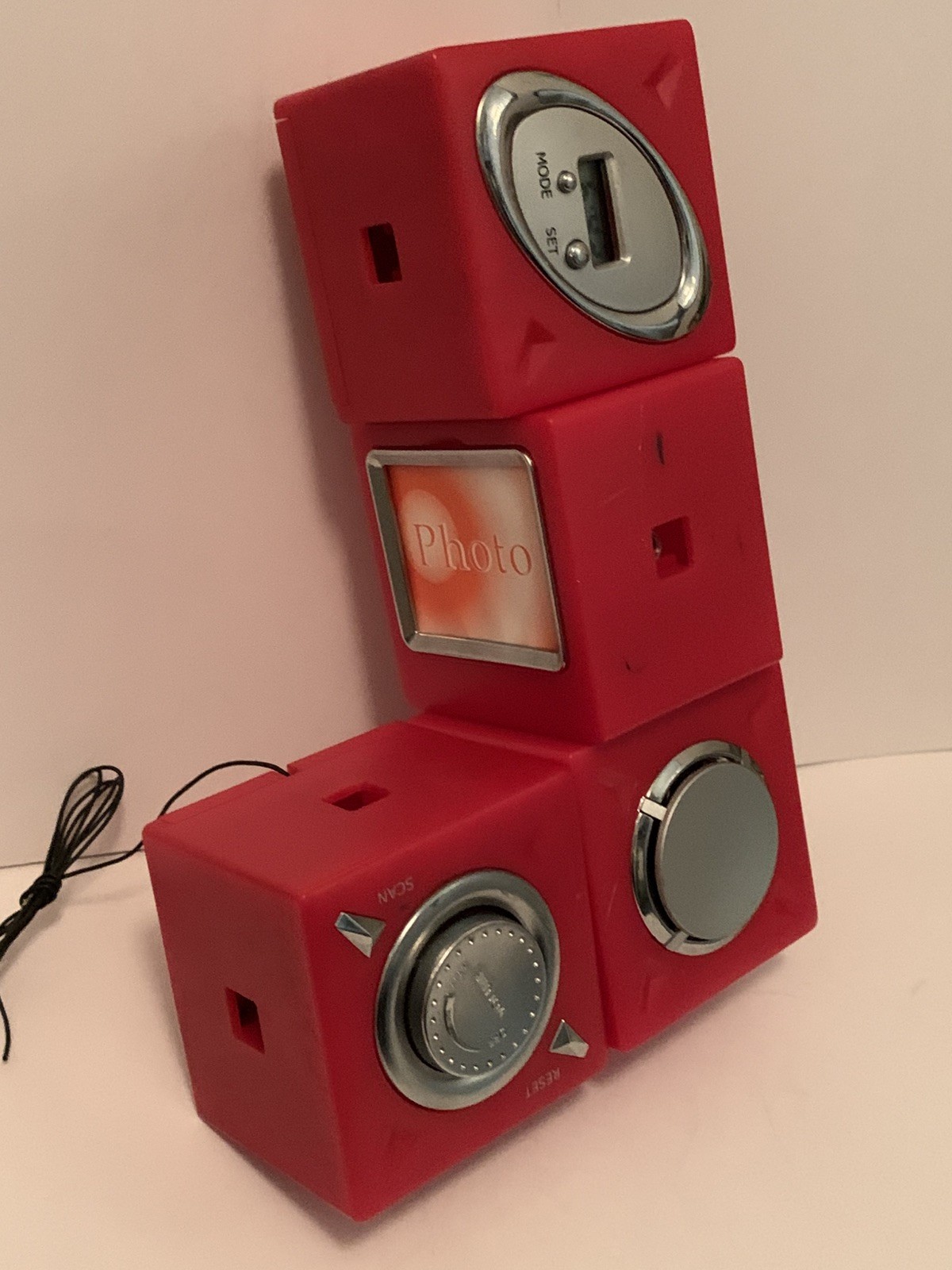 NOVELTY MIX IT RADIO FM BAND with Clock and photo frame ￼