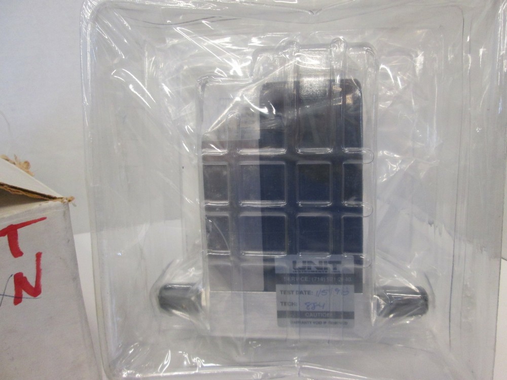 Unit UFC-1100N Mass Flow Controller, H2, 500 SCCM