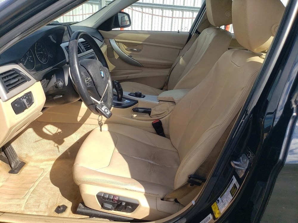 320I 2014 Glove Box 4994309