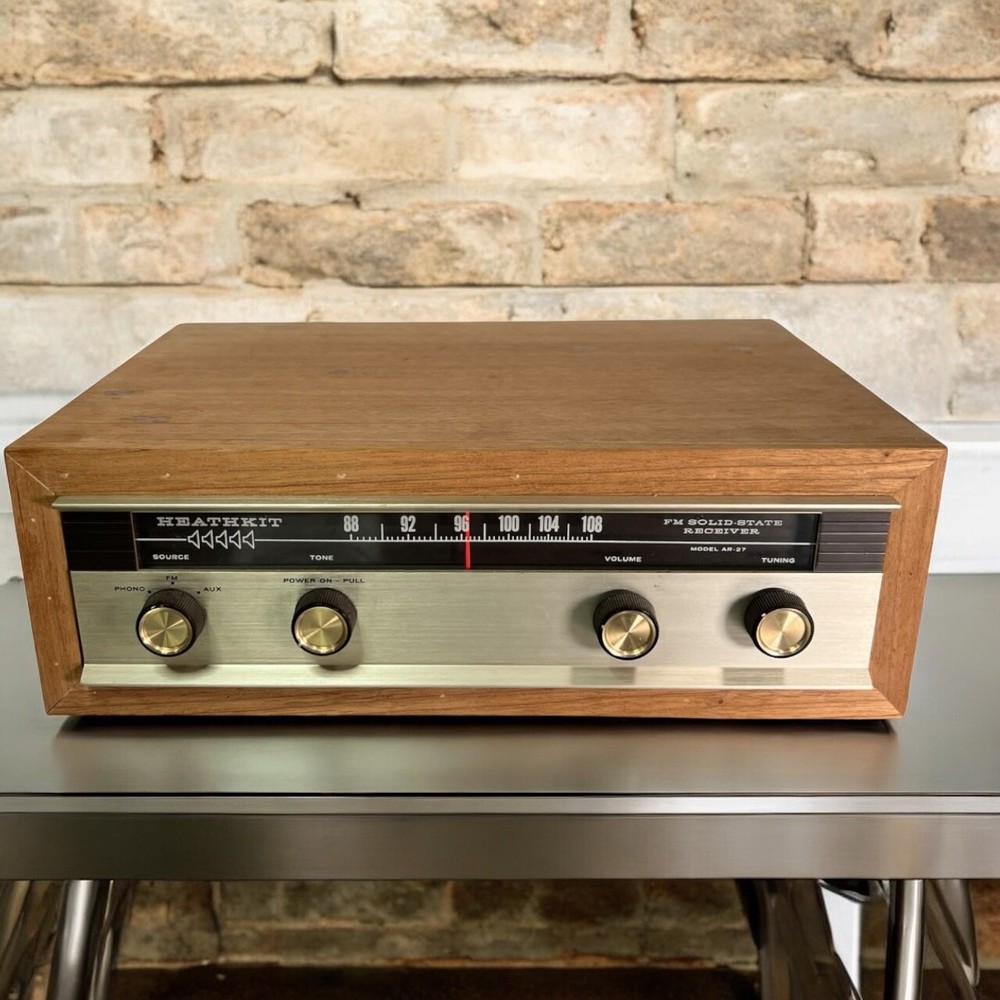 HEATHKIT SOLID-STATE MONO FM RECEIVER MODEL AR-27 Excellent Working Condition.