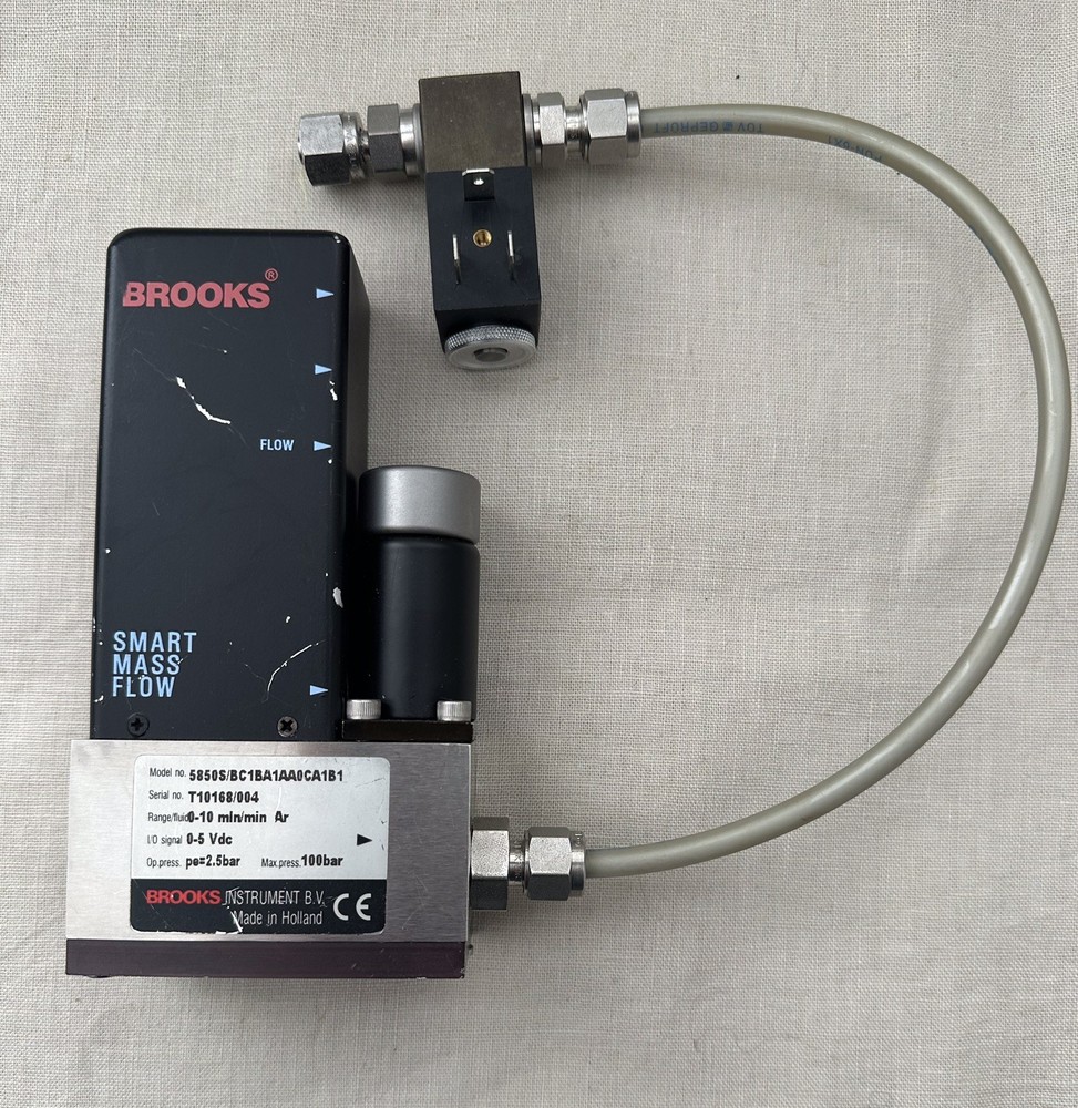 Brooks Smart Mass Flow 5850S/BC1BA1AA0CA1B1 Controller 0-10mln/min Argon