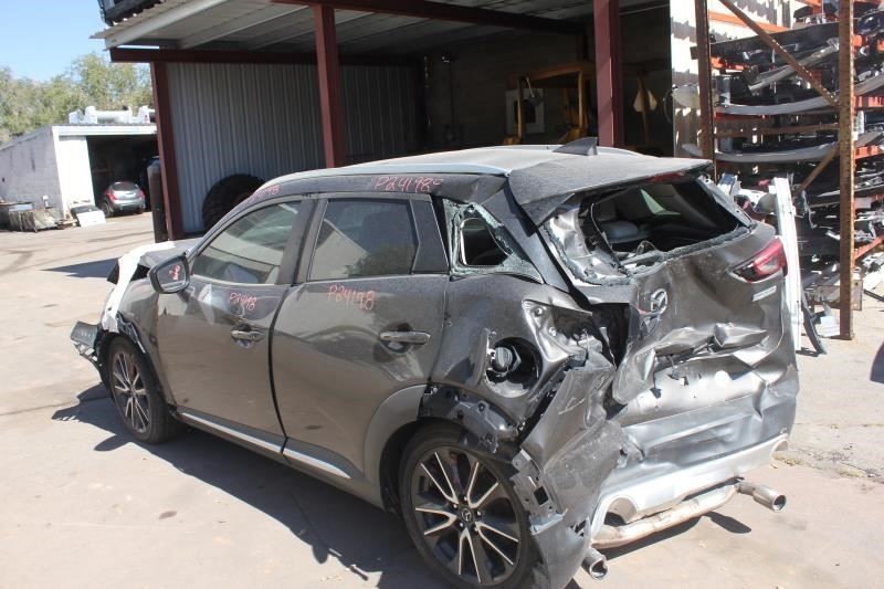 CX-3 2016 Camera/Projector 607819