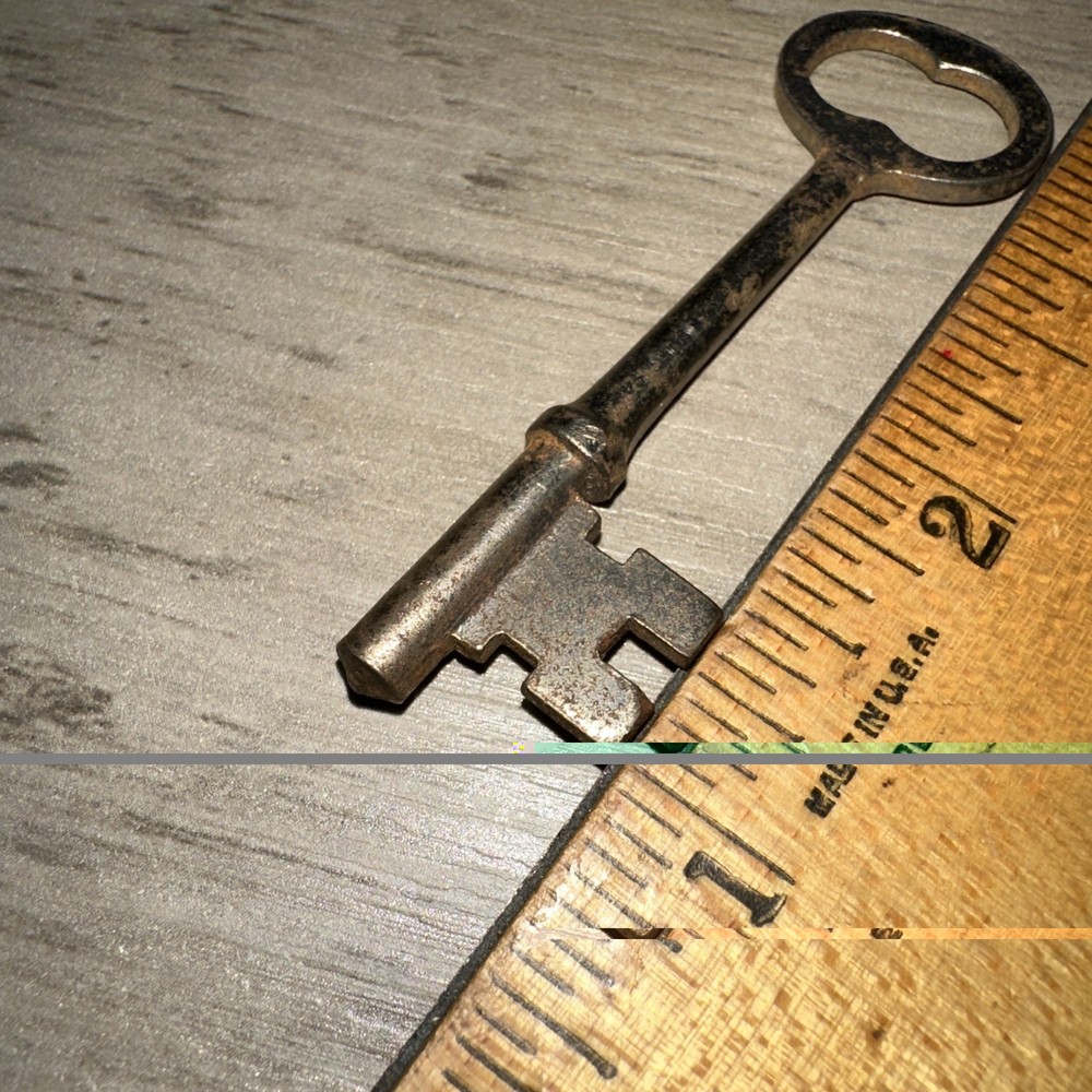 Antique Skeleton Key #Y61 Solid Barrel Legit Antique Key