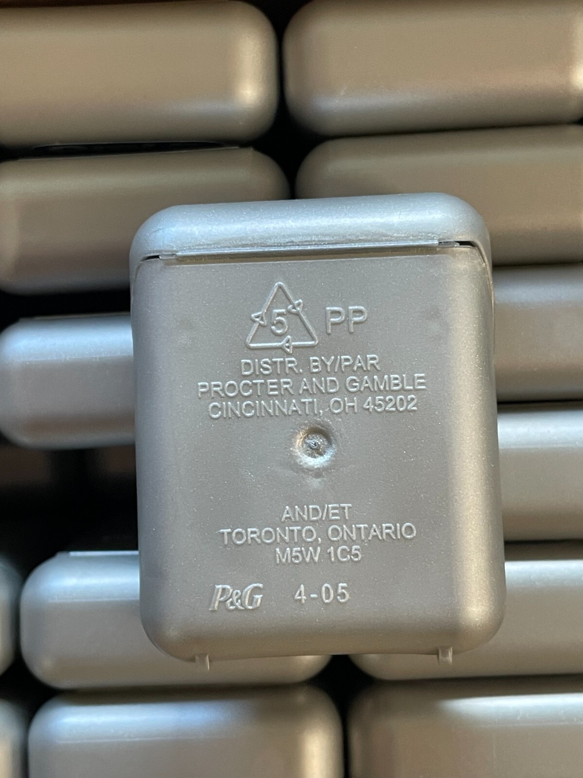 72 Pack Oral-B Glide Pro-Health Deep Clean Cool Mint Dental Floss 15M - 16.4YD