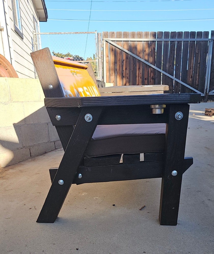 Tailgate Seat