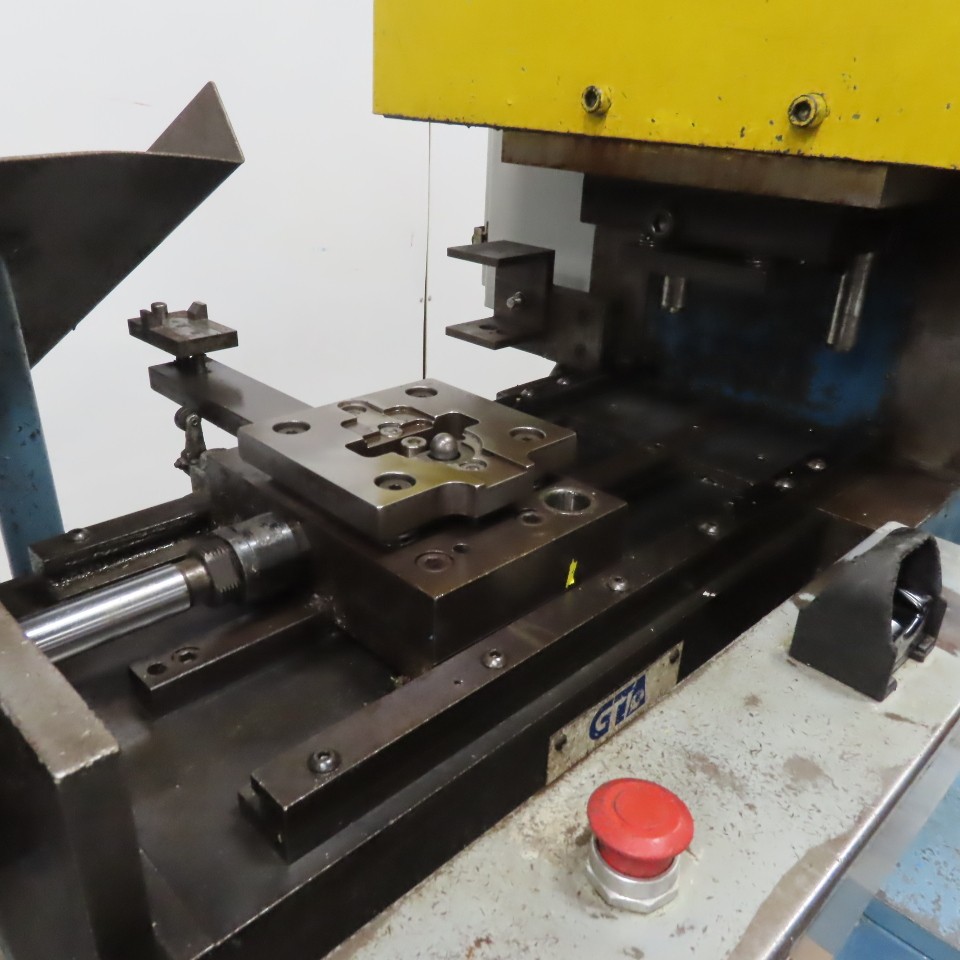 Semi Automatic C Frame Hydraulic Assembly Press 208/230/460V 3Ph