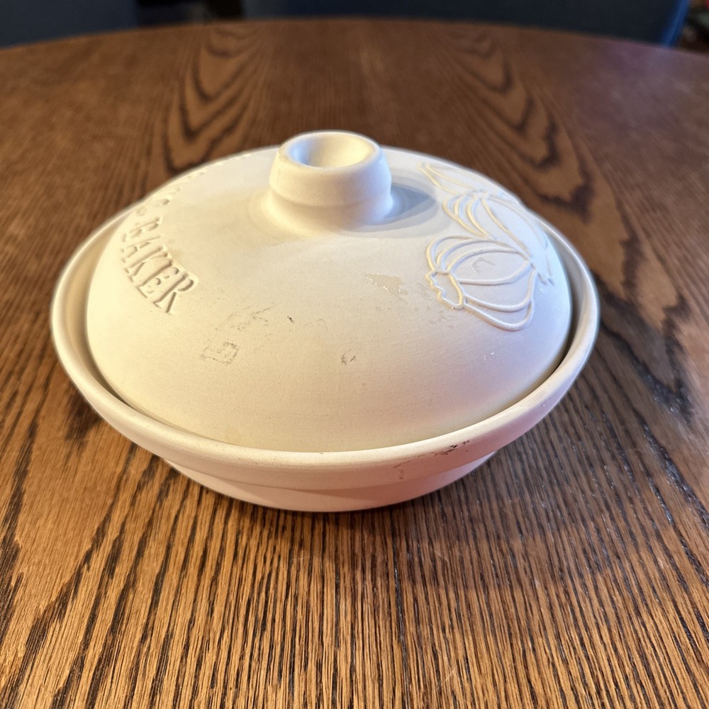 Superstone Sassafras Garlic Baker Ceramic 7.5”