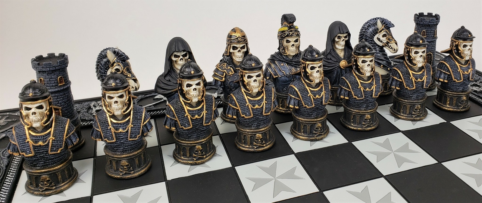 Medieval Times Skull Busts Gothic Fantasy Knights Chess Set 17" Maltese Board