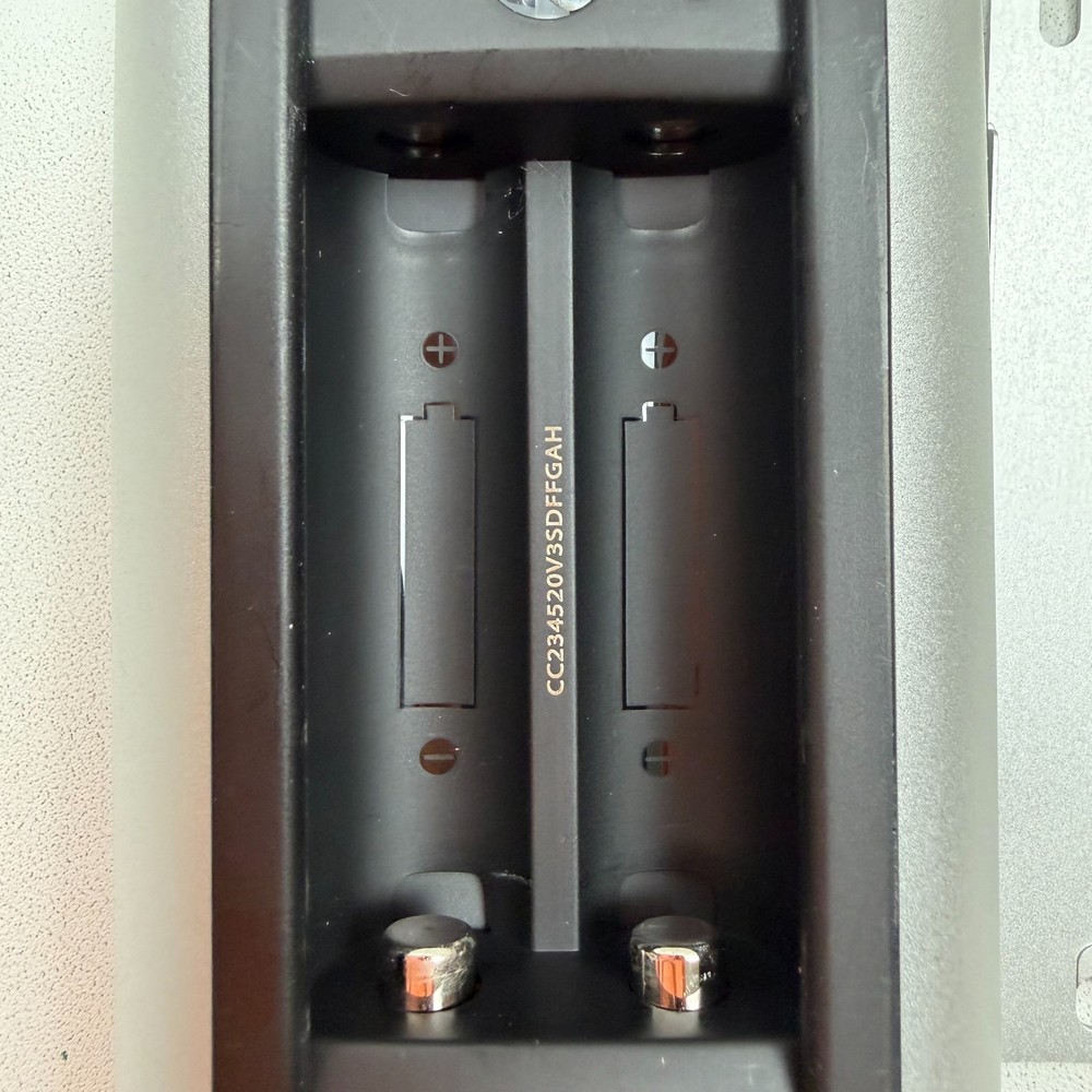 Apple MB829LL/A Wireless Bluetooth Magic Laser Mouse White A1296 *TESTED/WORKING