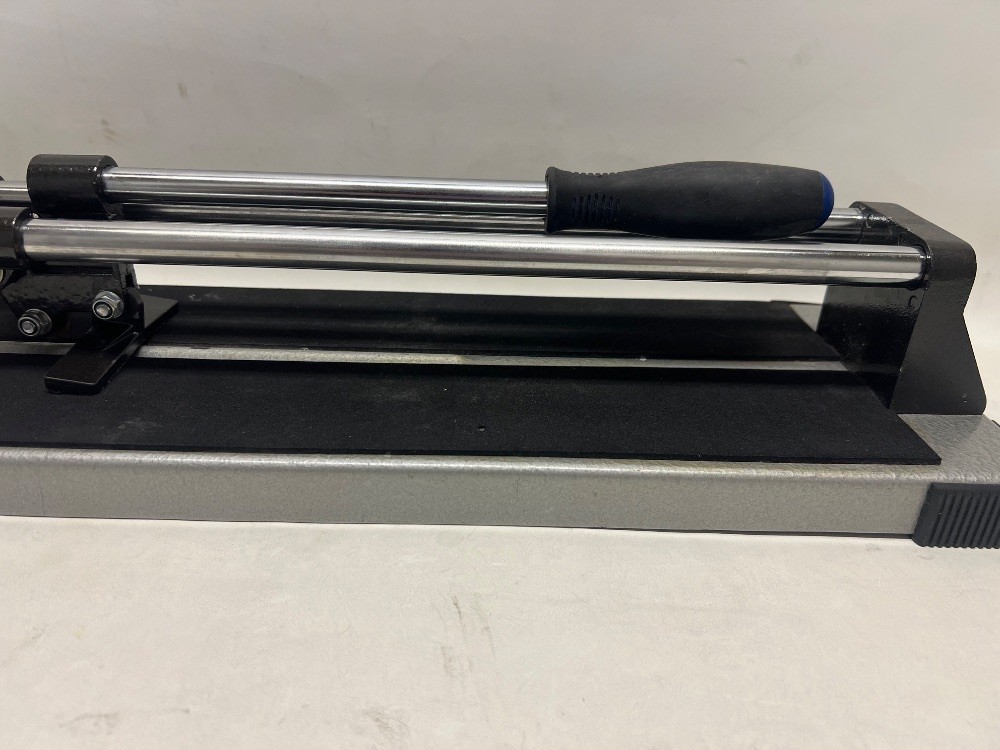 PRECISION COMPONENTS 17" TILE CUTTER
