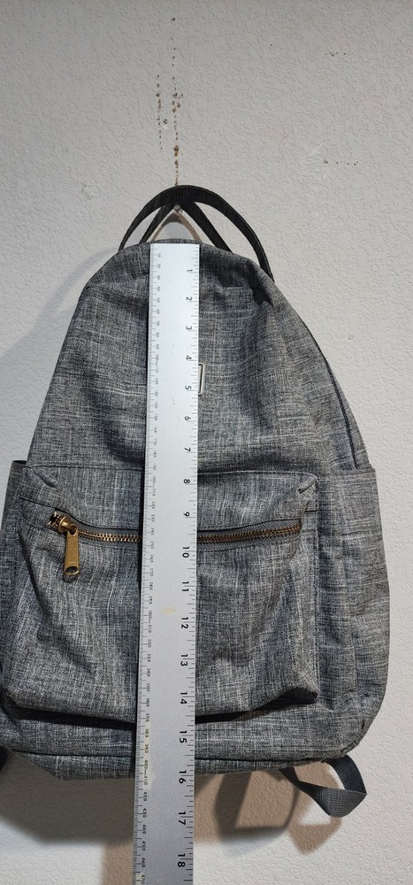 Herschel Nova Mid Volume Light Grey Crosshatch Backpack EUC