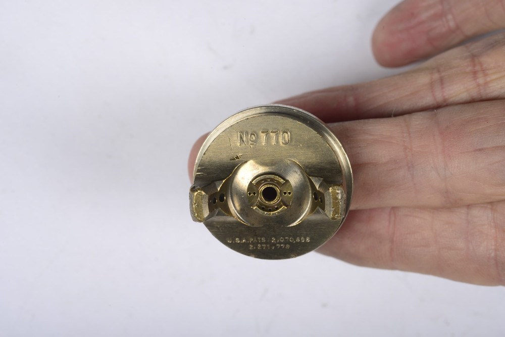 DeVILBISS Air cap #770 with ring.