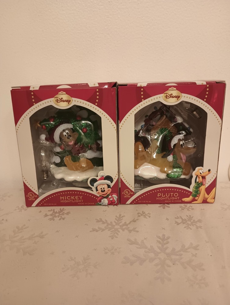 Disney Pluto & Mickey Mouse Nightlight Christmas Tree Doghouse Plug In