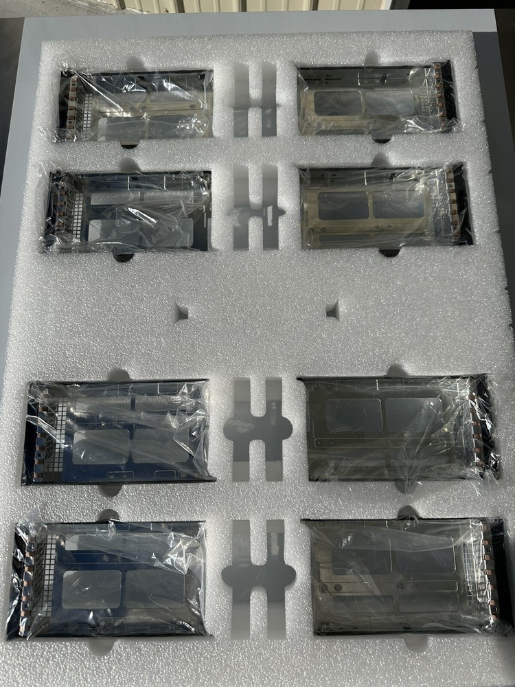 D-Link DSN 6110 HA-Capable 4x1 GbE or 2x10 GbE iSCS SAN Array