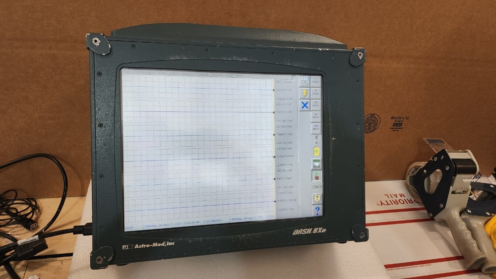 Astro-Med DASH 8Xe Chart Recorder Loaded Unit #1