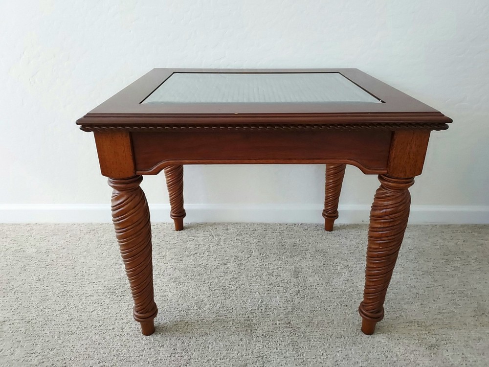 Brown Wood Rococo Style End Table/Side Table