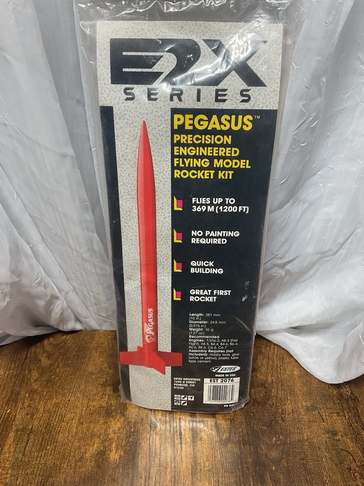 Estes E2X Series Flying Model Rocket Pegasus Rocket - EST 2076 New Sealed