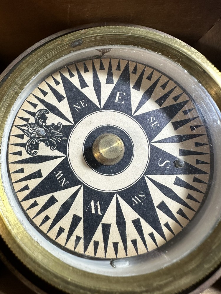 Vintage mariners Dory brass compass-ship-nautical