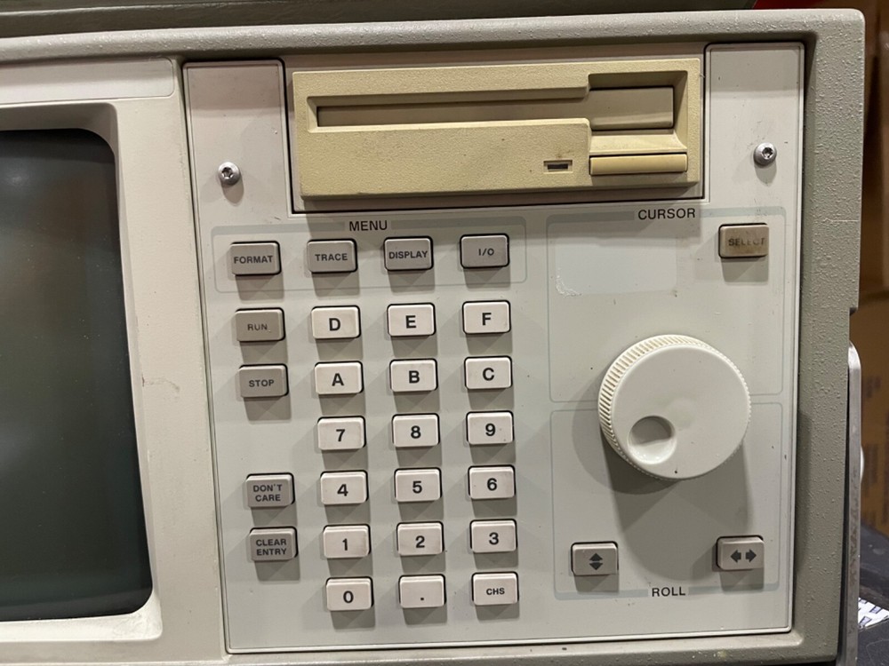 HP Hewlett Packard 1650A Logic Analyzer - used untested