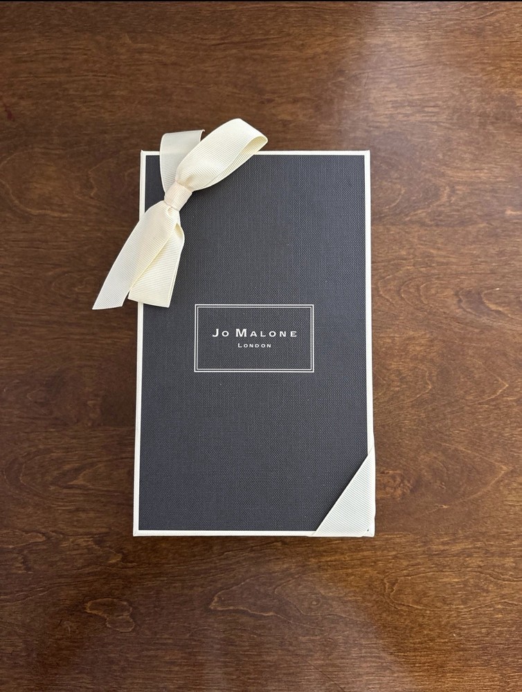 “Jo Malone” English Pear & Freesia Reed Diffuser 165ml / 5.6oz