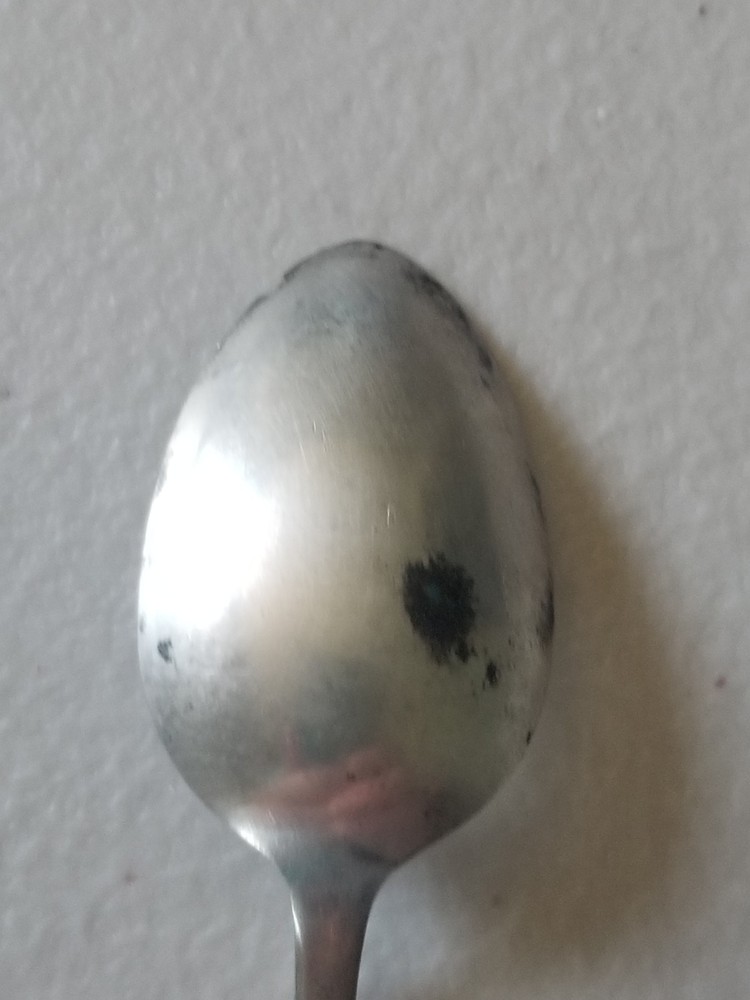 VINTAGE BANQUET PLATE SPOON 4 IN SILVERPLATE