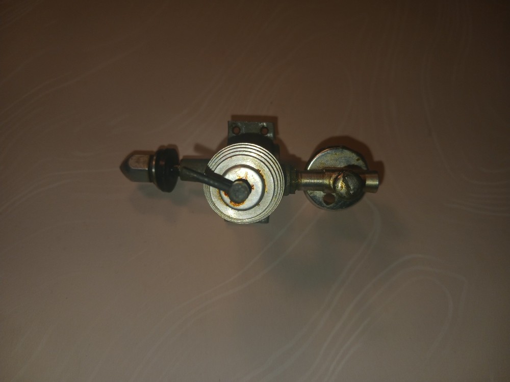 Vintage Aurora K .75 Mills RC Plane Engine