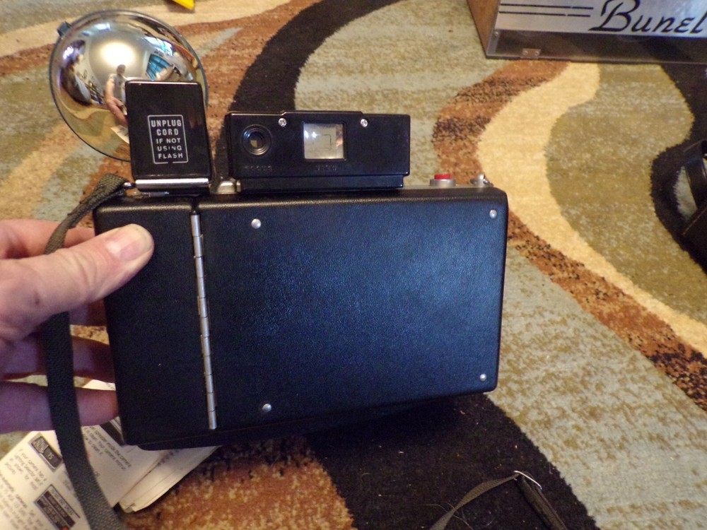 Vintage POLAROID 101 AUTOMATIC LAND CAMERA w/FLASH, PAPERWORK & ORIGINAL CASE