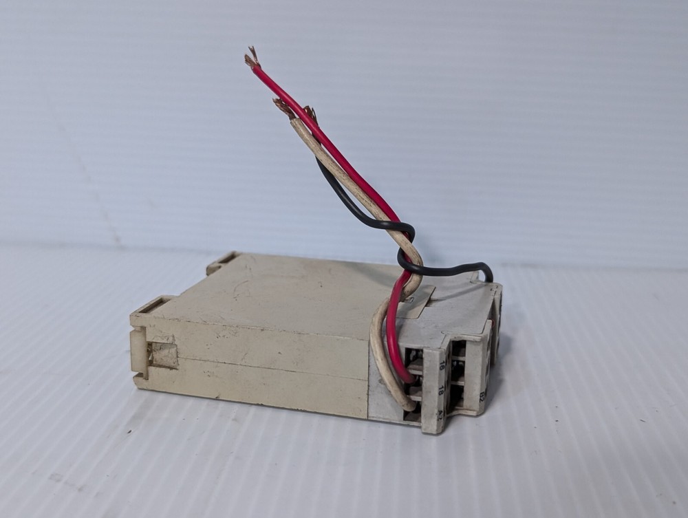 Dold MK7855.81/024 Multi-Function Time Delay Relay, 220VAC, .25SEC-640SEC