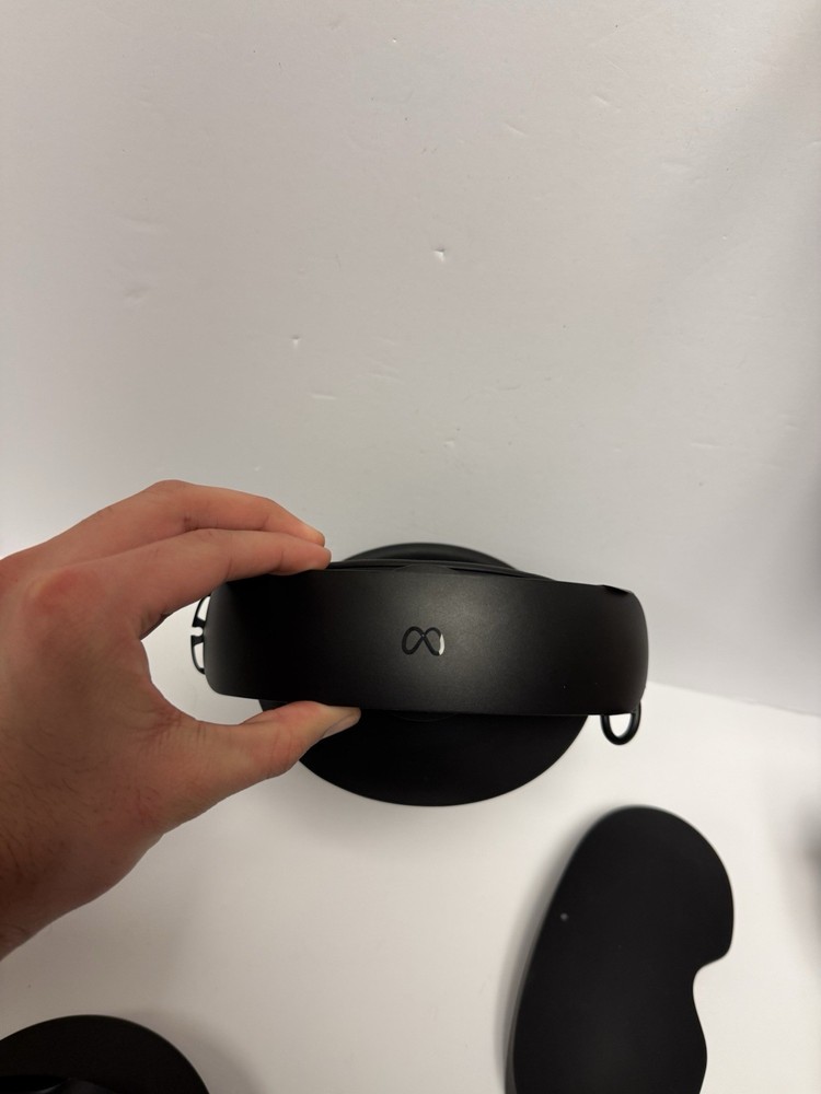 Meta Quest Pro VR 256GB Headset Only (No Controllers)