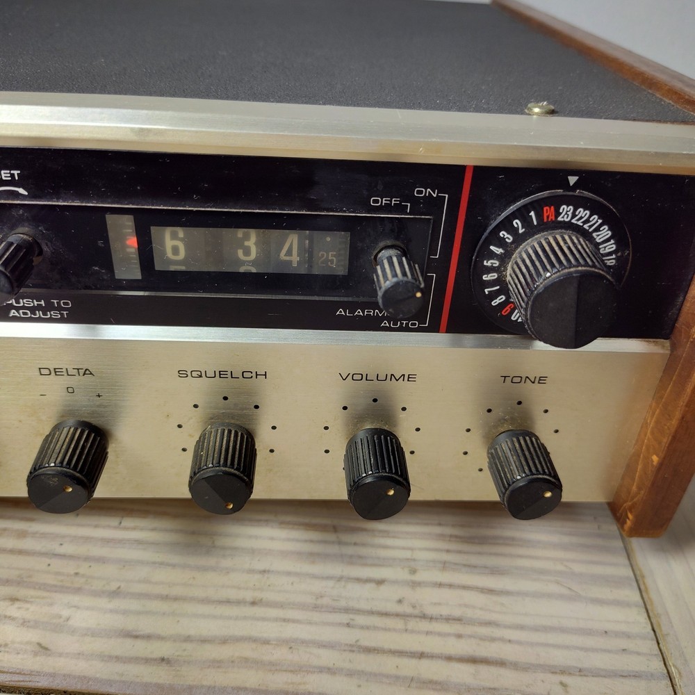 Courier Conqueror II CB Solid State Transceiver: Turns On Untested Parts Repair