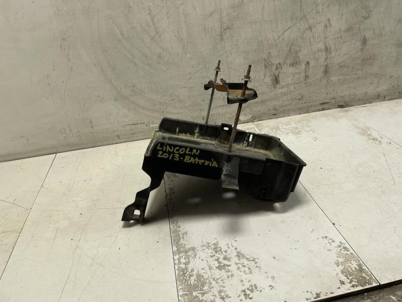 2013 LINCOLN MKS BATTERY TRAY OEM+