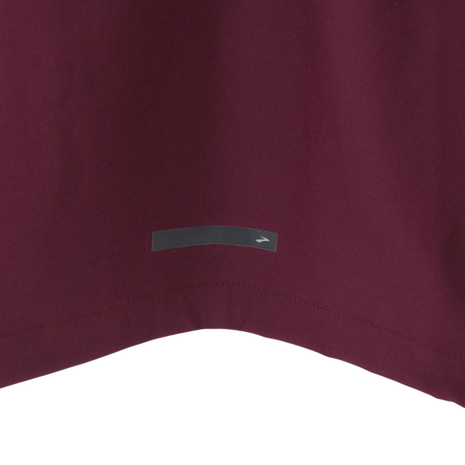 NWT 2026 Club Run Disney Brooks Burgundy Hooded Full Zip Canopy Jacket XXL