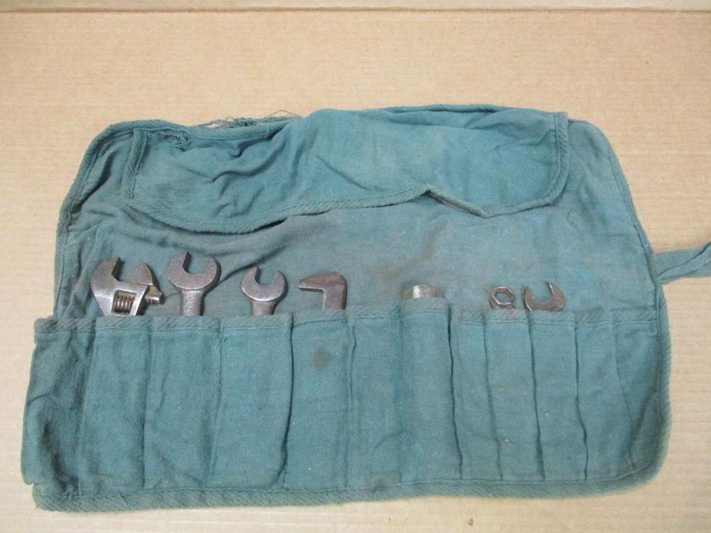 Vintage Bentley ? Tool Kit