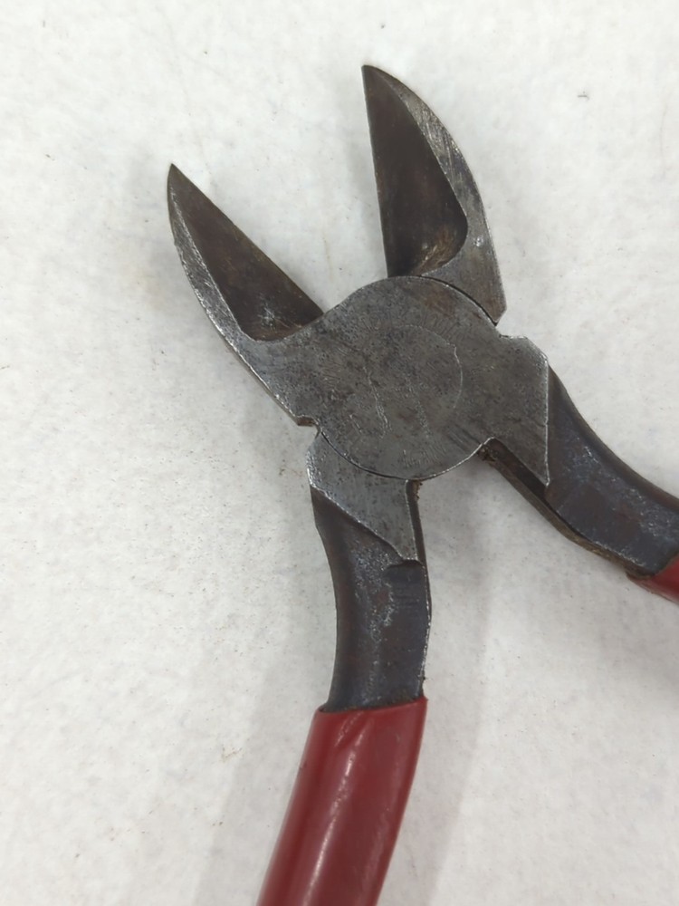 2pc Klein Tools D228-8 8" & D252-6 6" Lineman Diagonal-Cutting Pliers Set