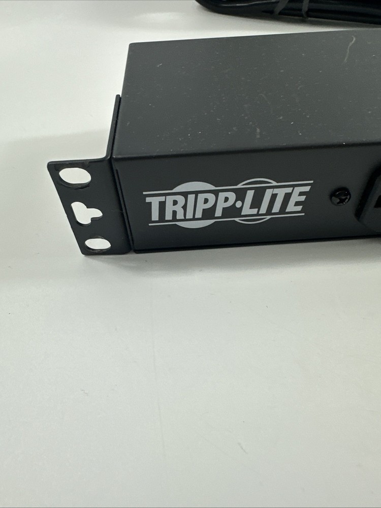 Tripp lite DRS-1215 14-Outlet Network Server Surge Protector