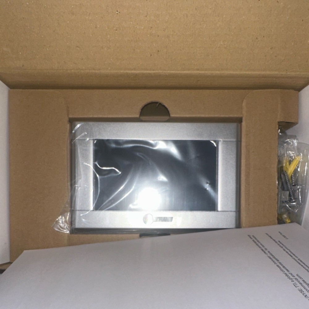 Trane Pivot Smart Thermostat Touch Screen Silver w/ Mounting Hardware