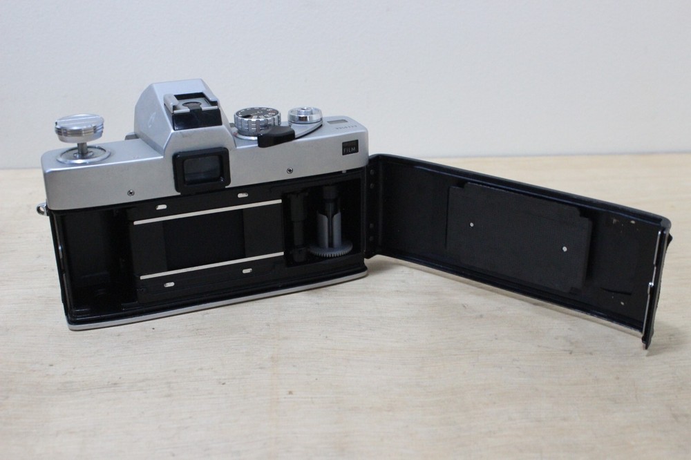 Vintage Minolta SRT303b Camera