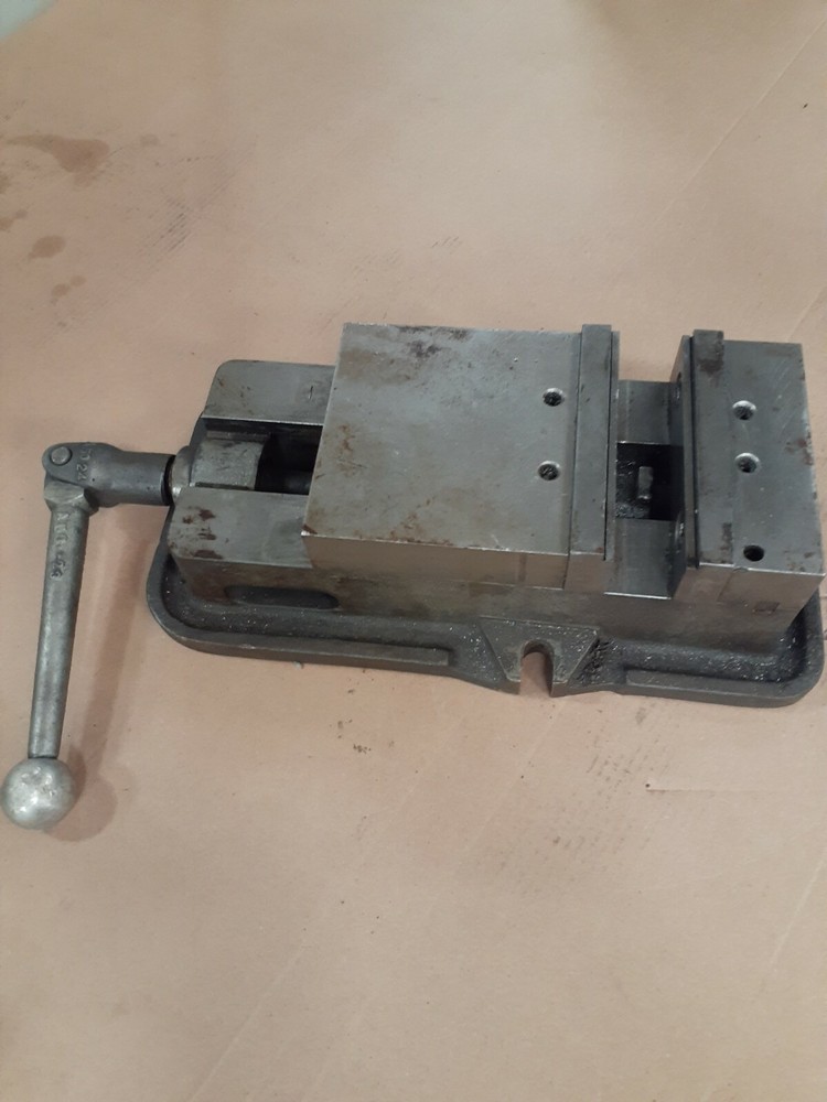 Milling Machine vise 5"