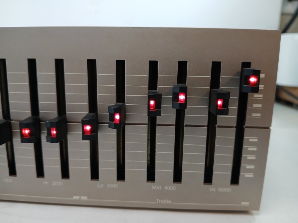 Vintage Audio Control Ten Plus Octave Equalizer Tested Working USA Silver Face