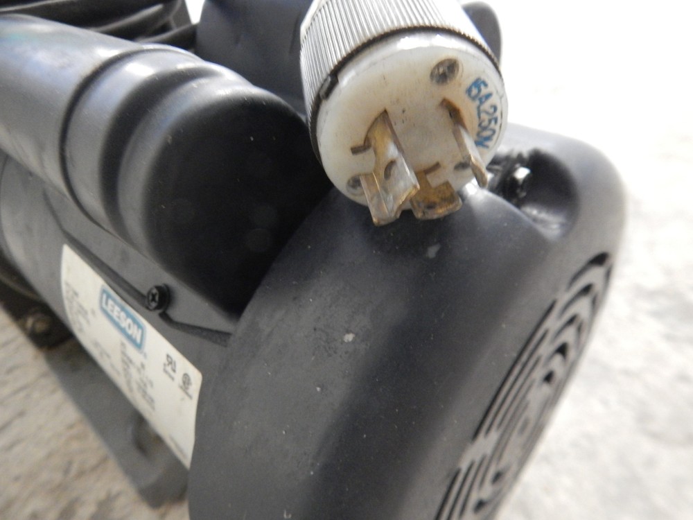 Varian SD-700 Vane Rotary Pump (#4543)